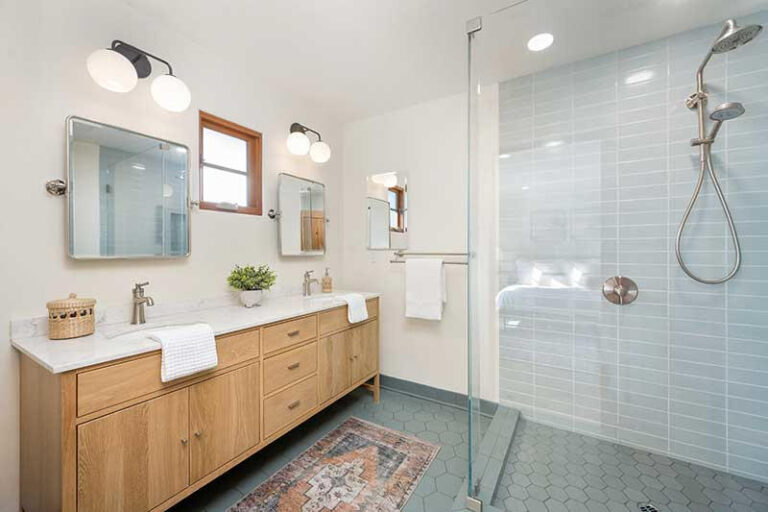 Big Creek Bath Remodel: Elevating Bathroom Renovations with Custom Luxurious Designs