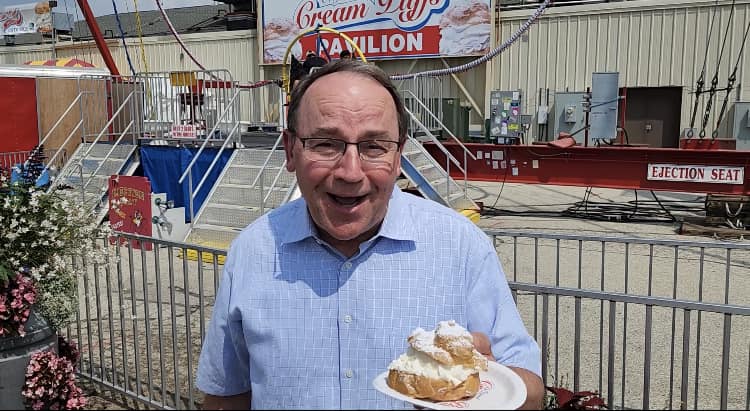 tom tiffany with cream puff